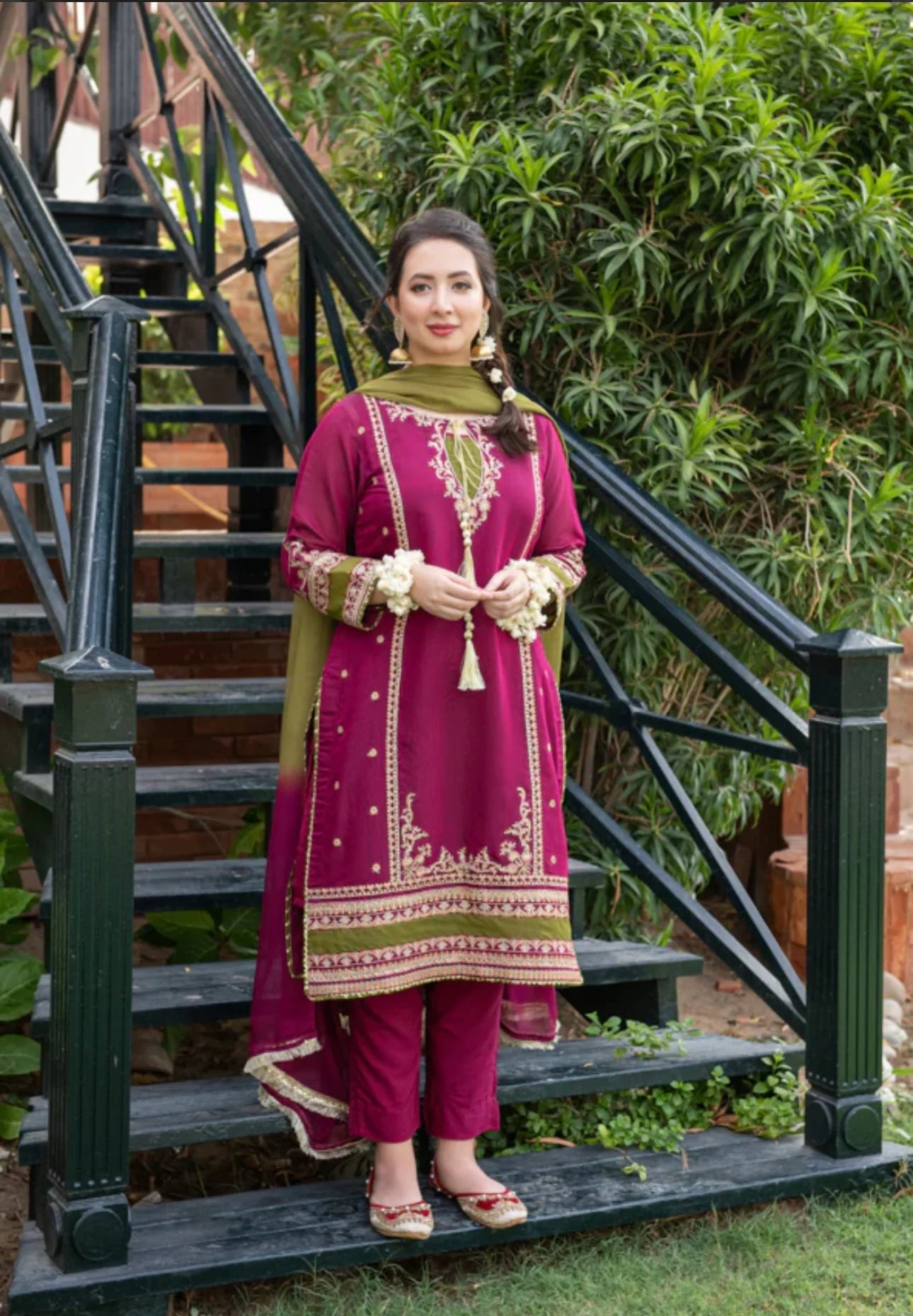 WAVY 3PC Set – A Fusion of Tradition & Modern Fashion