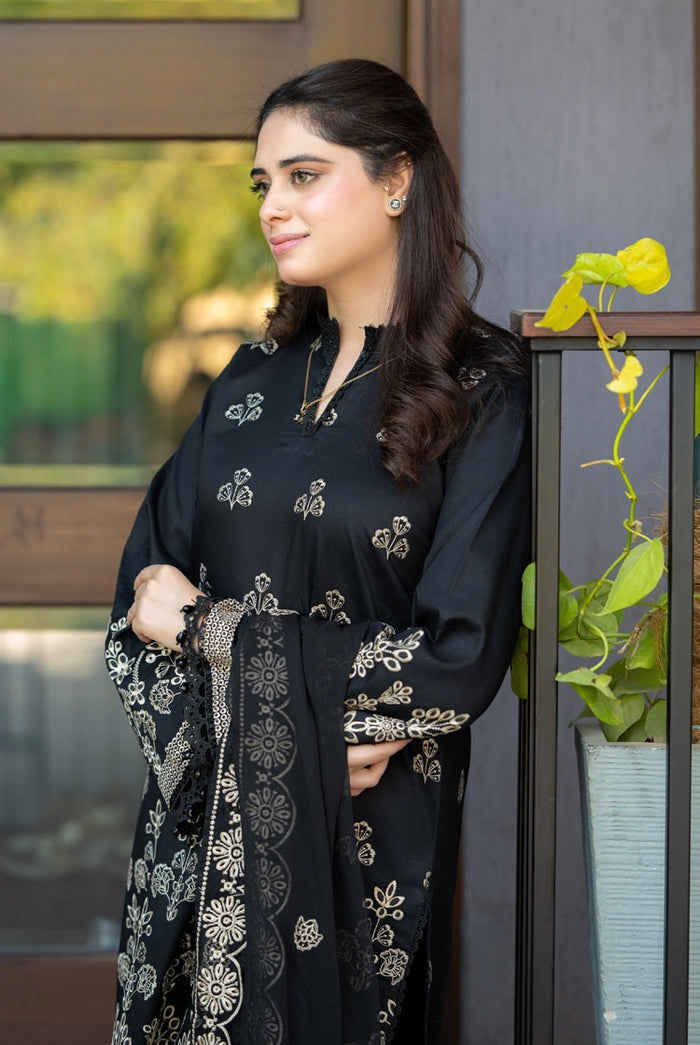 Classic Navy 3-Piece Suit – Timeless Elegance in Every Stitch T