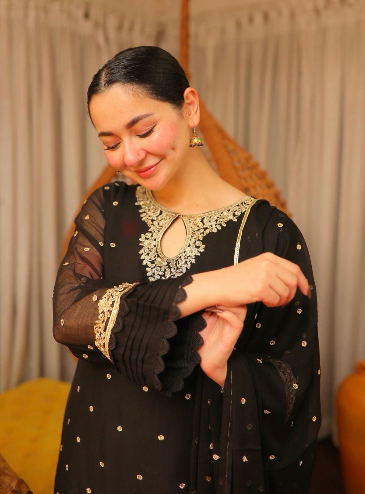 Shafoon 3-Piece Suit – Elegance Redefined in Three Layers